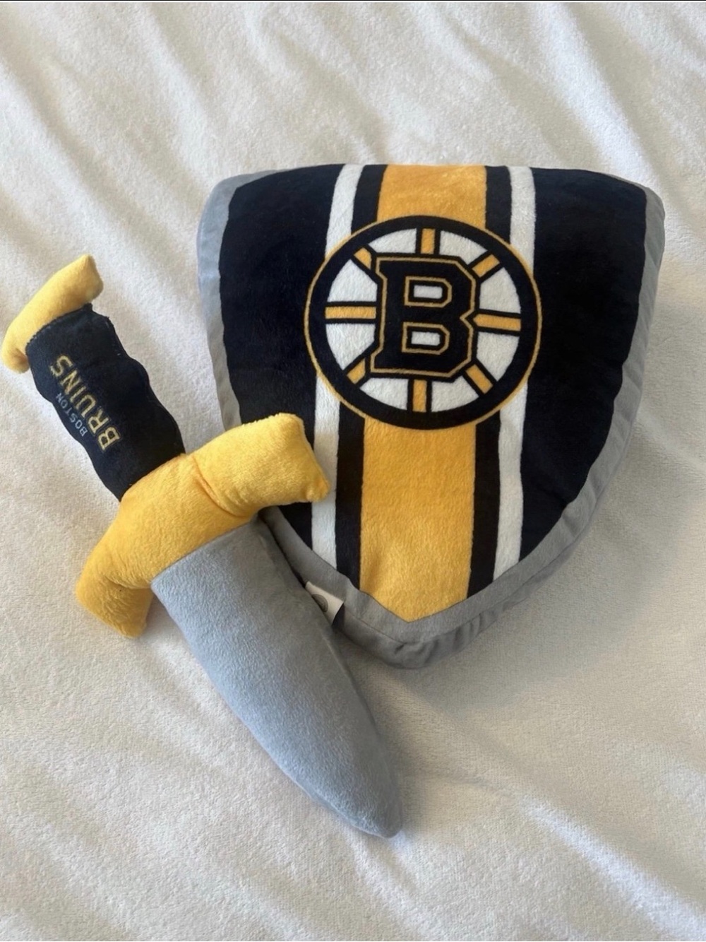 Boston Bruins Plush Shield & Dagger Toy - Black and Gold